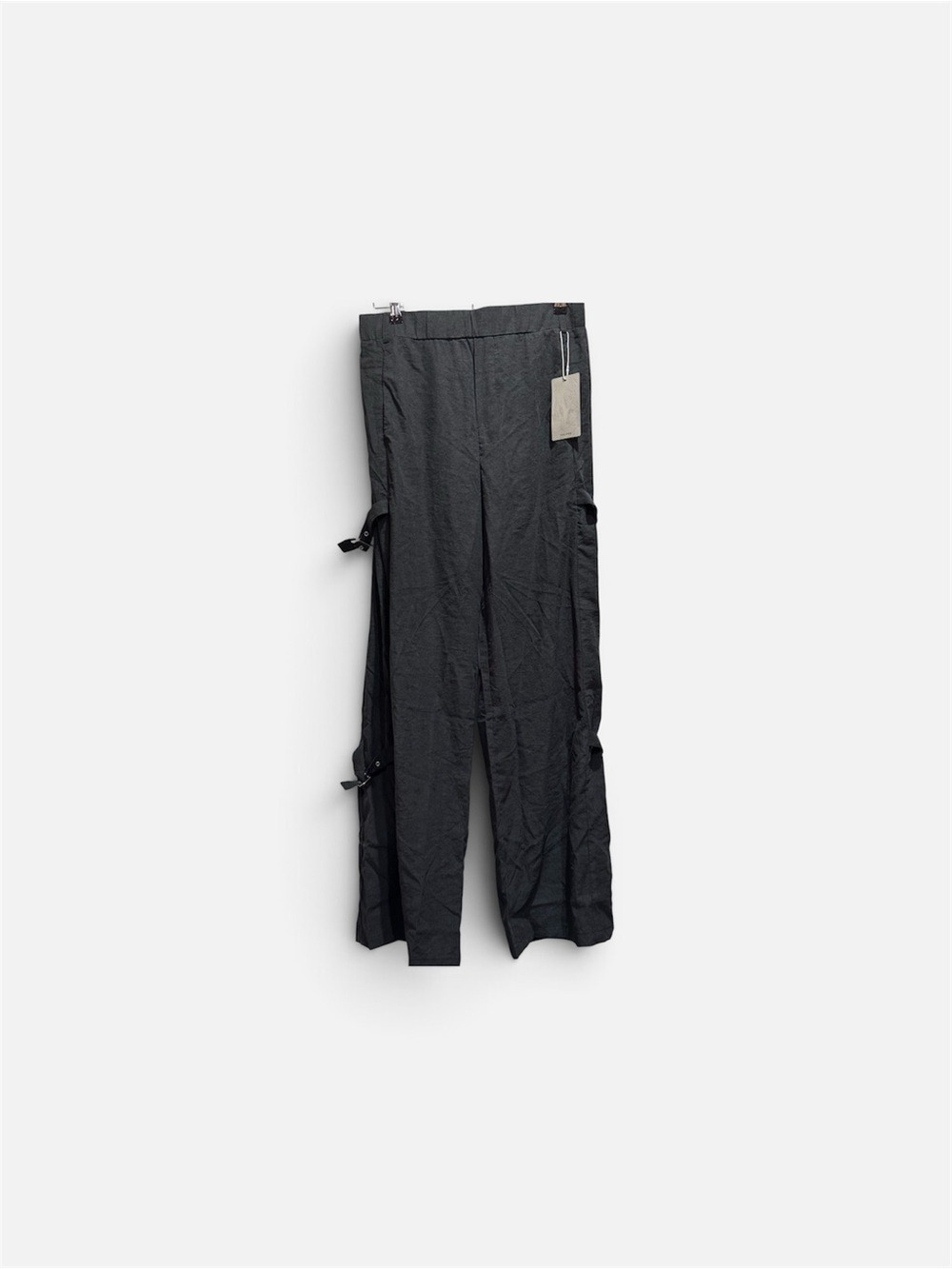 61. HALARA Wide Leg Cargo Pants in Charcoal - Picture 2 of 6